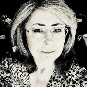 Meet your Posher, Carolyn